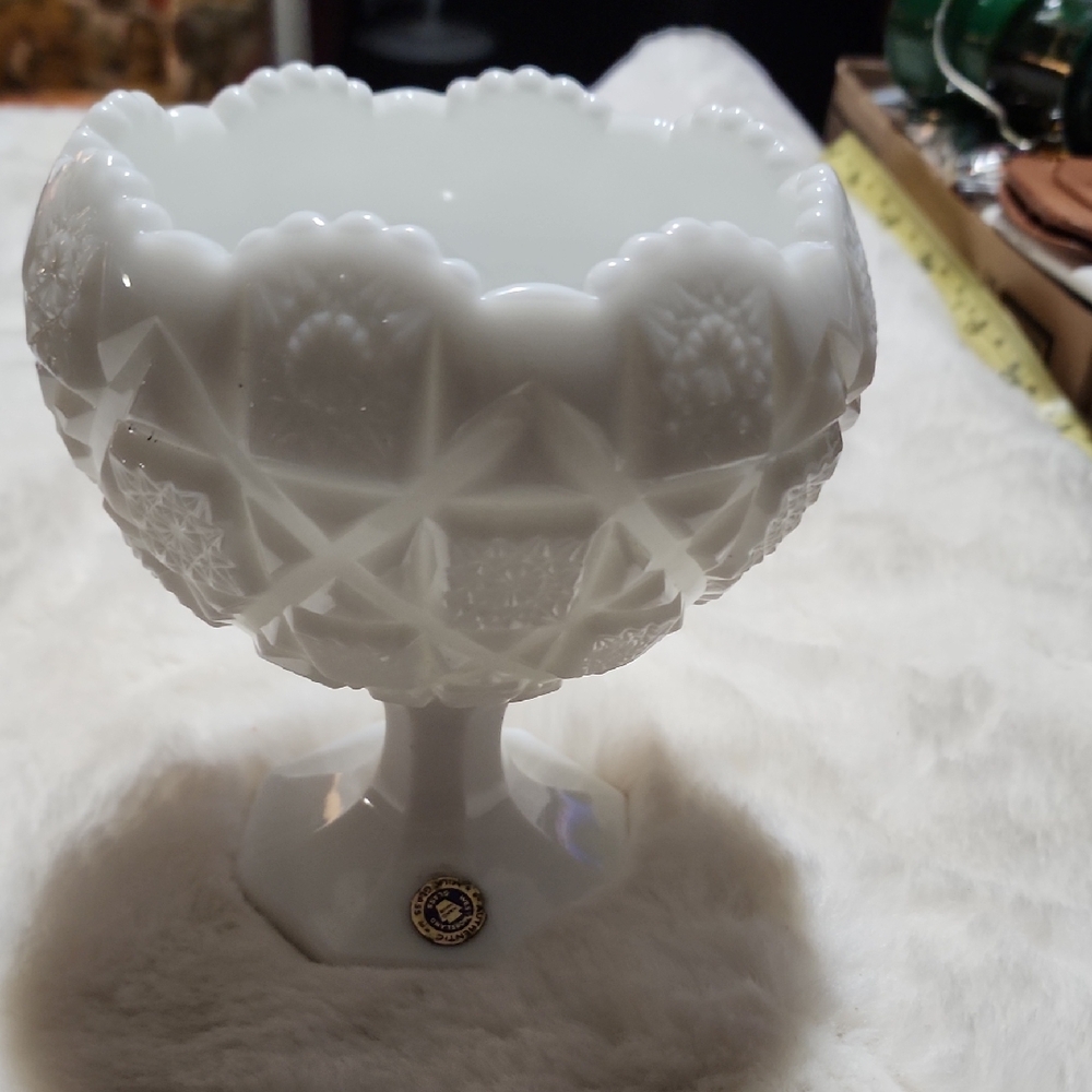 VINTAGE Westmoreland White Glass Pedestal Dish